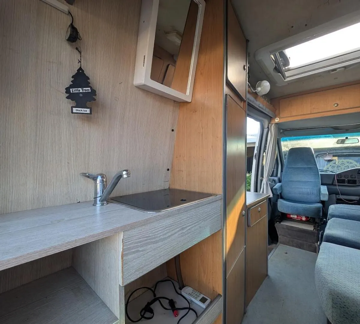 Apartment Mercedes Sprinter Buddina